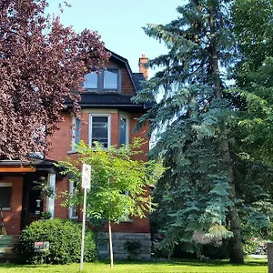 Bed & Breakfast Angela's, Ottawa