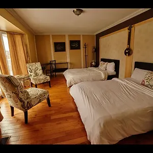 Bed & Breakfast Mac, Ottawa